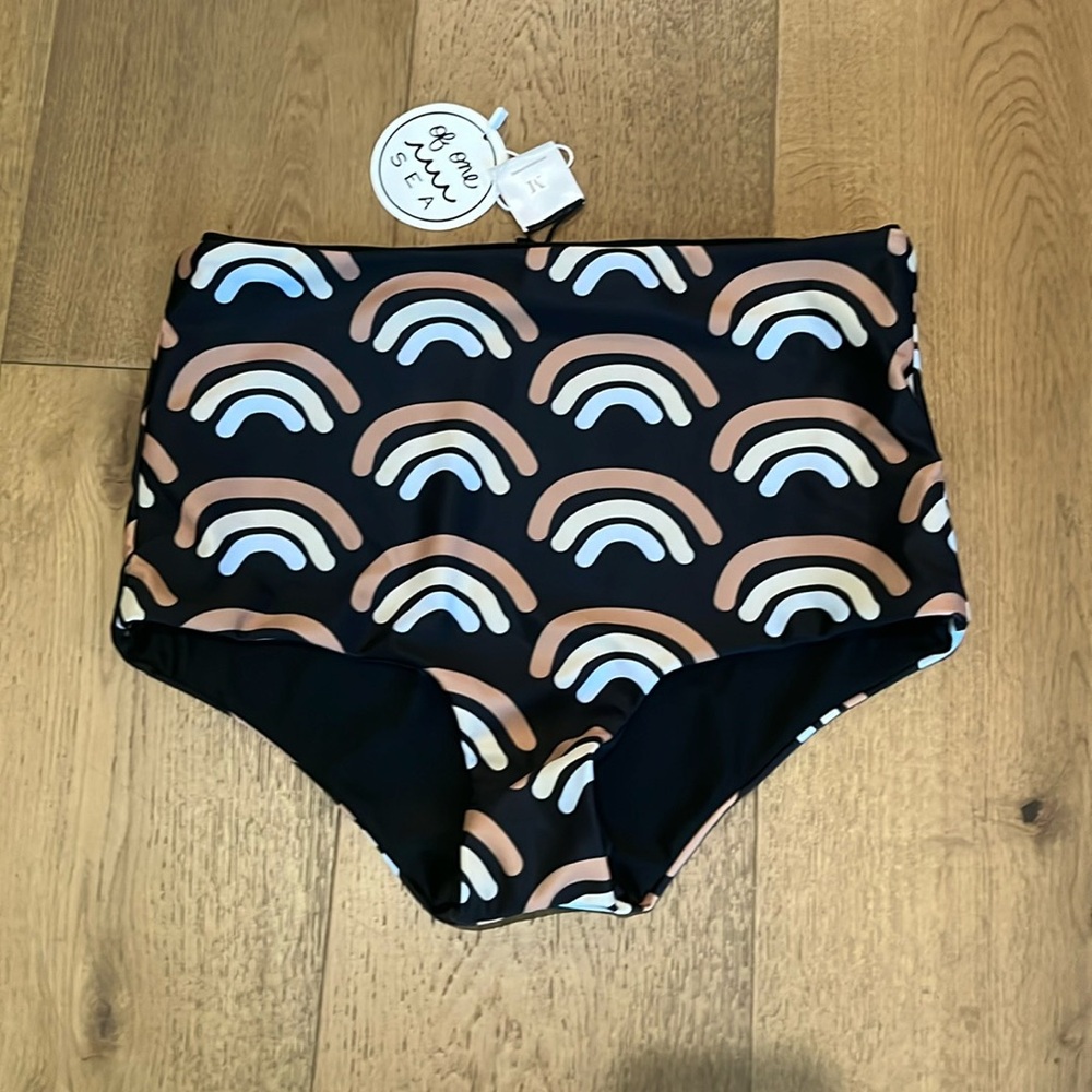 Reversible high waisted bikini bottoms.